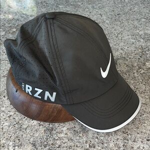 Nike Golf RZN VRS Flex Fit Hat